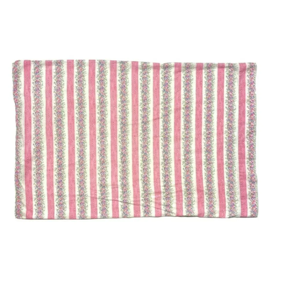 True Vintage 60s 70s Pillowcases Shams Pink Floral